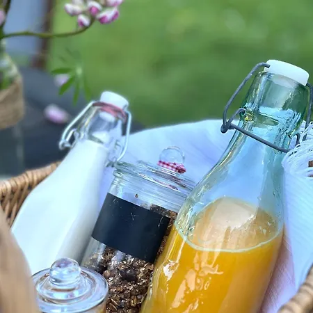 La D'hote De Manou En Normandie